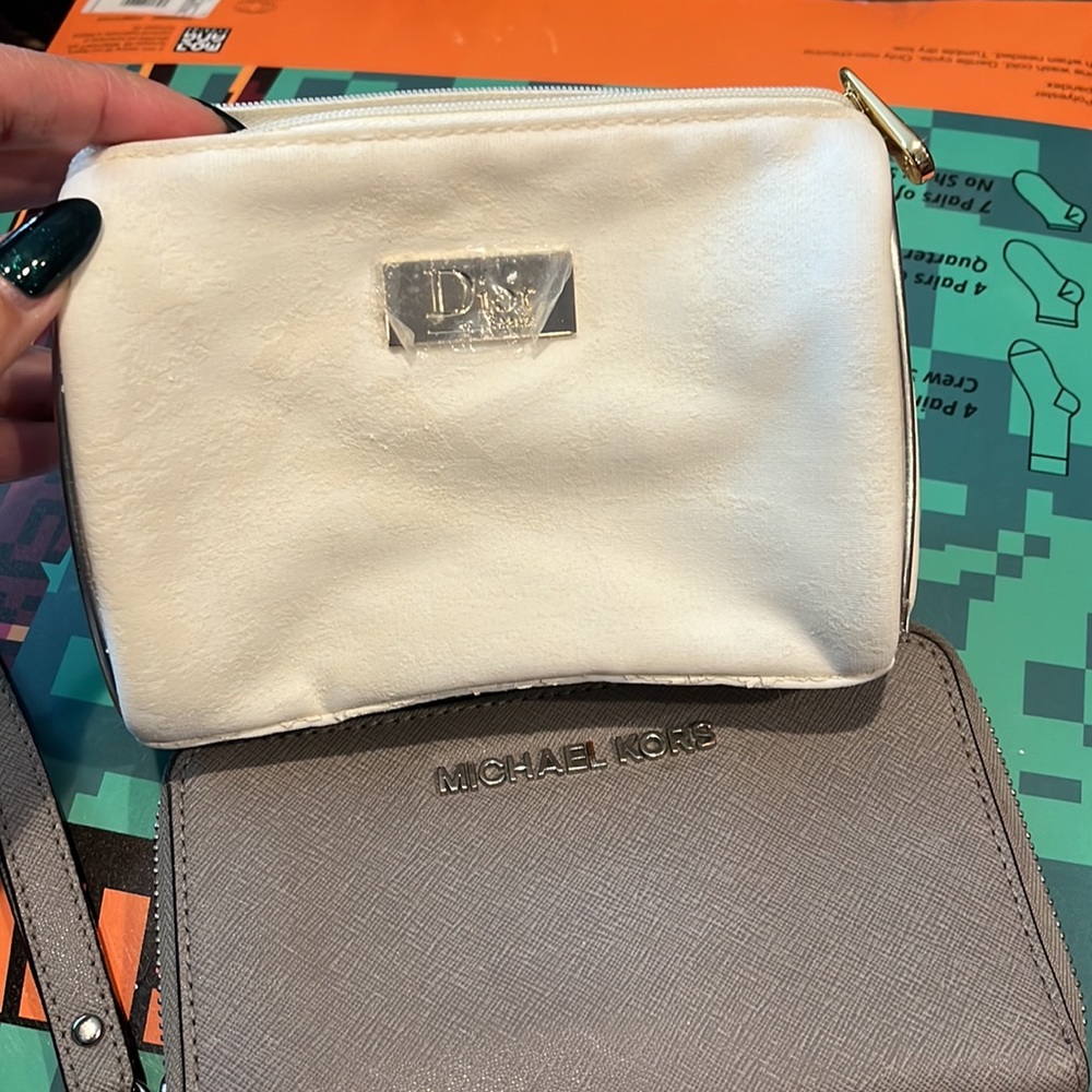 Gently Used - image 2